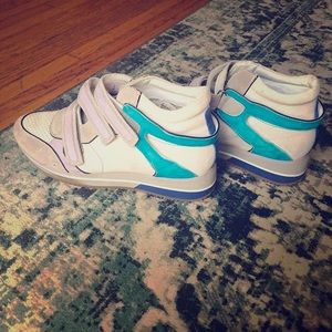 GEOX SNEAKERS RESPIRA ITALIEN PATENT FOR WOMEN